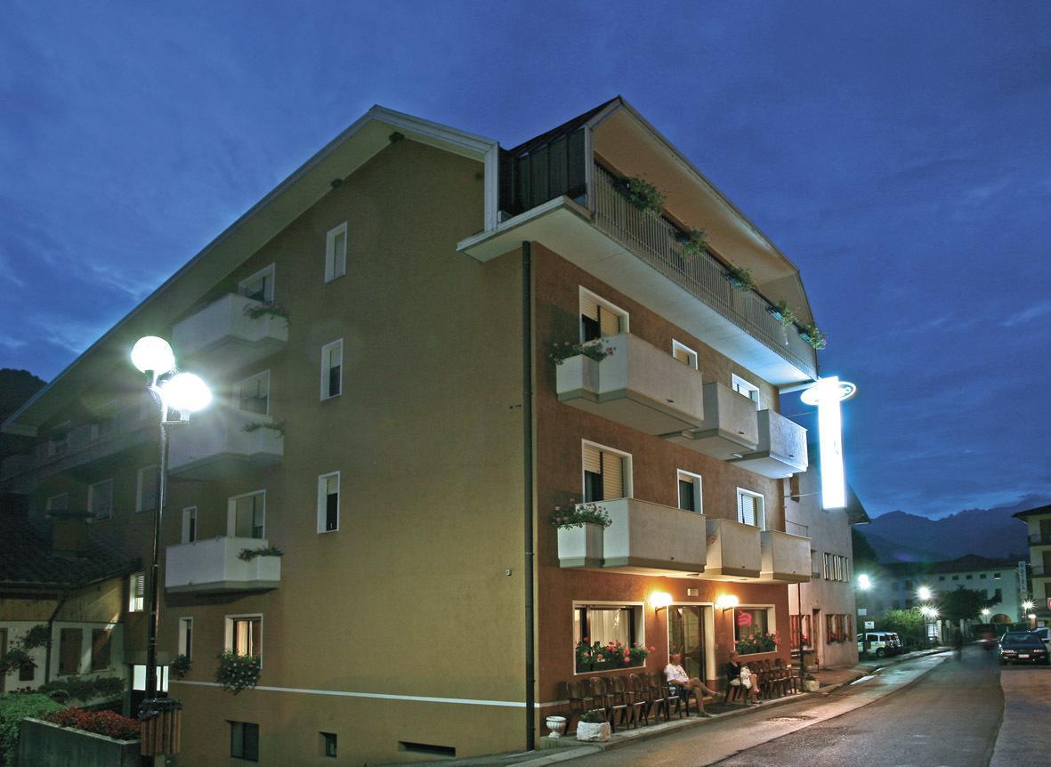 Albergo Miramonti Arta Terme Εξωτερικό φωτογραφία