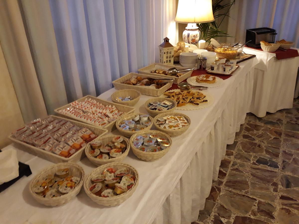Albergo Miramonti Arta Terme Εξωτερικό φωτογραφία